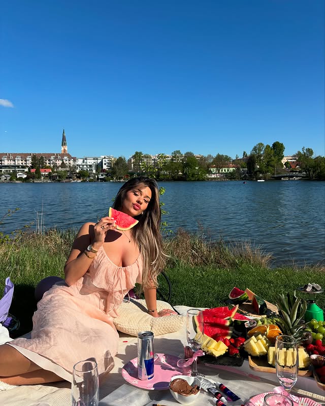 Almira Azemi Nude almirra.az Leaked — 6/10