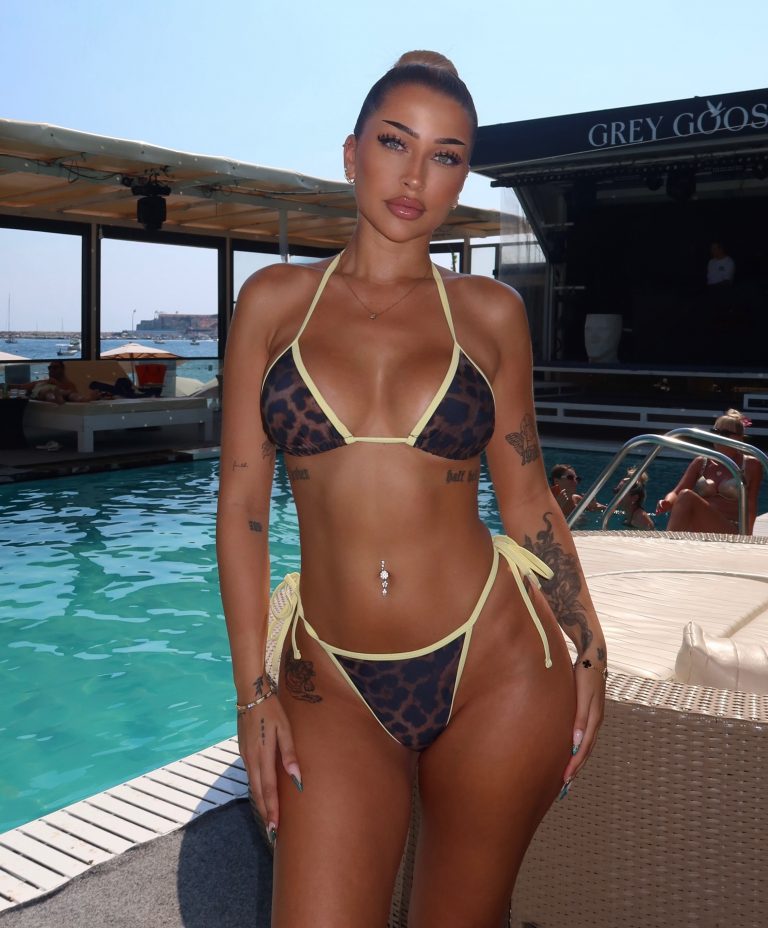 Laura Moradi TopFapGirls lauramoradi Nude OnlyFans Leaks Pics