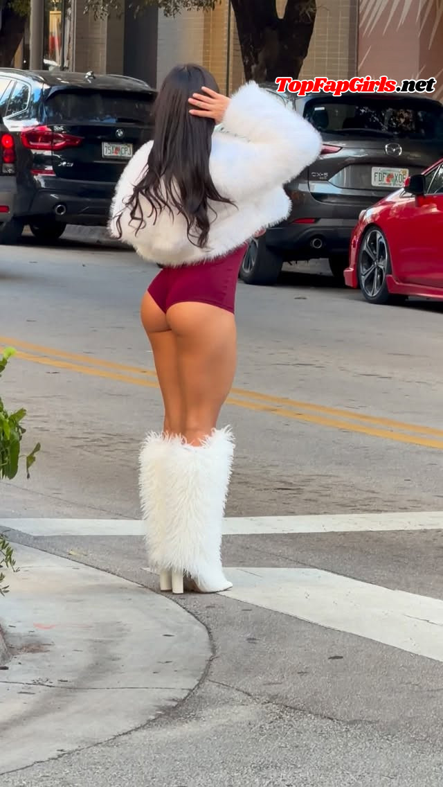 SabySiren Nude