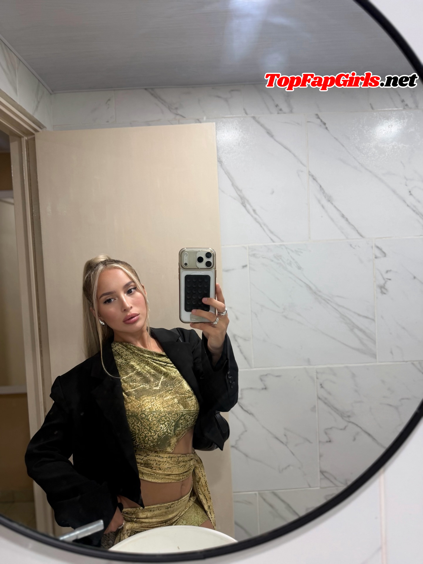 Sofiandraade Nude andradeso Leaked OnlyFans Leaked — 5/10