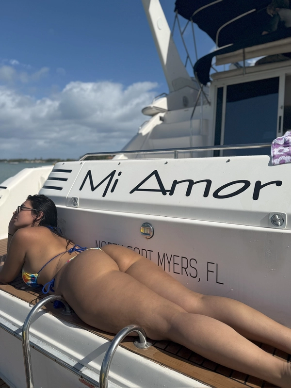 Vanessa Legrow flexwness vanessalegrow — 7/10