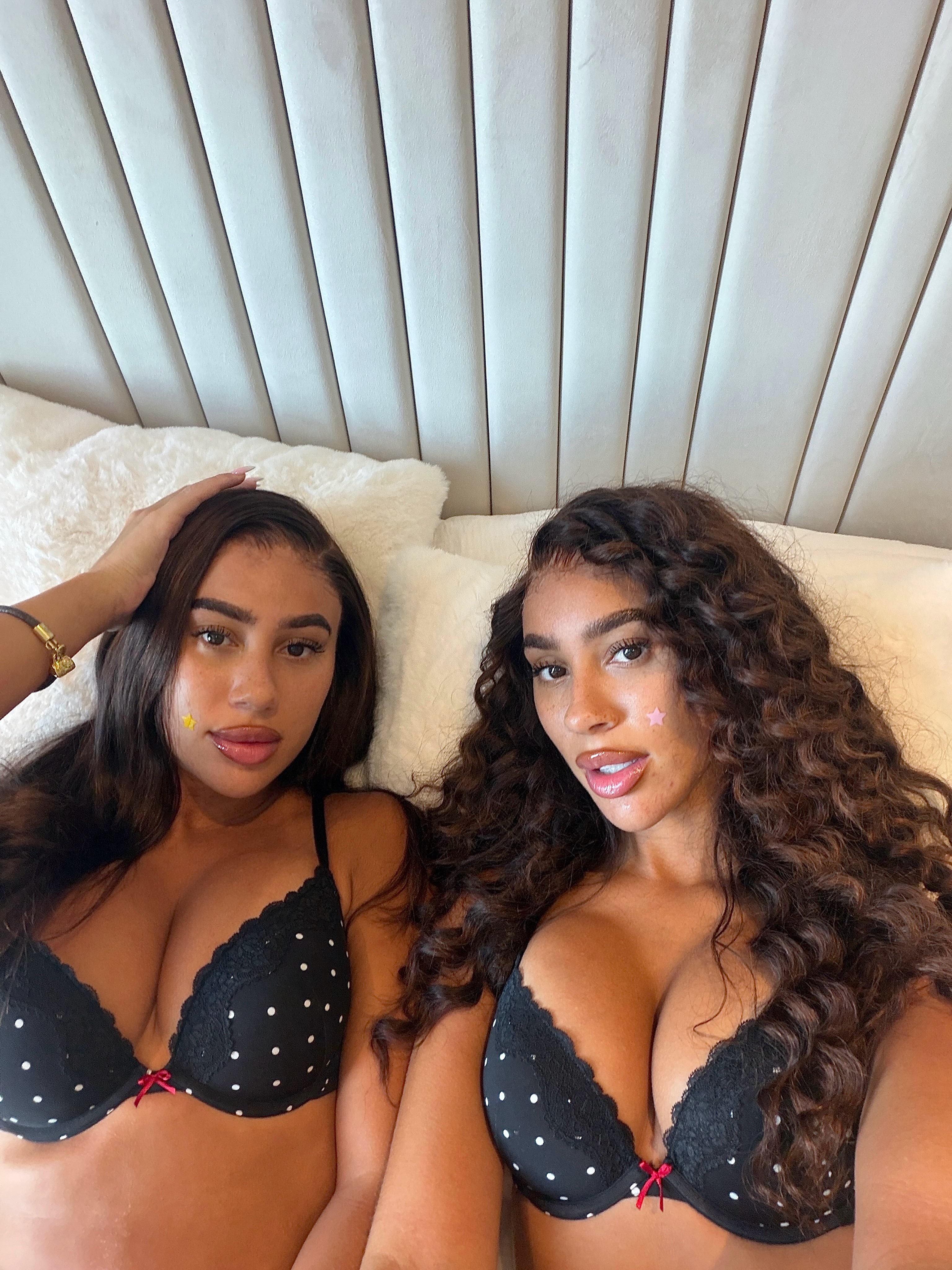 Yourtwinss TopFapGirls Yourtwinnies Nude Theneltwins Nude Shanae and Renae Nel Leak Shanae_24 renaenel — 18