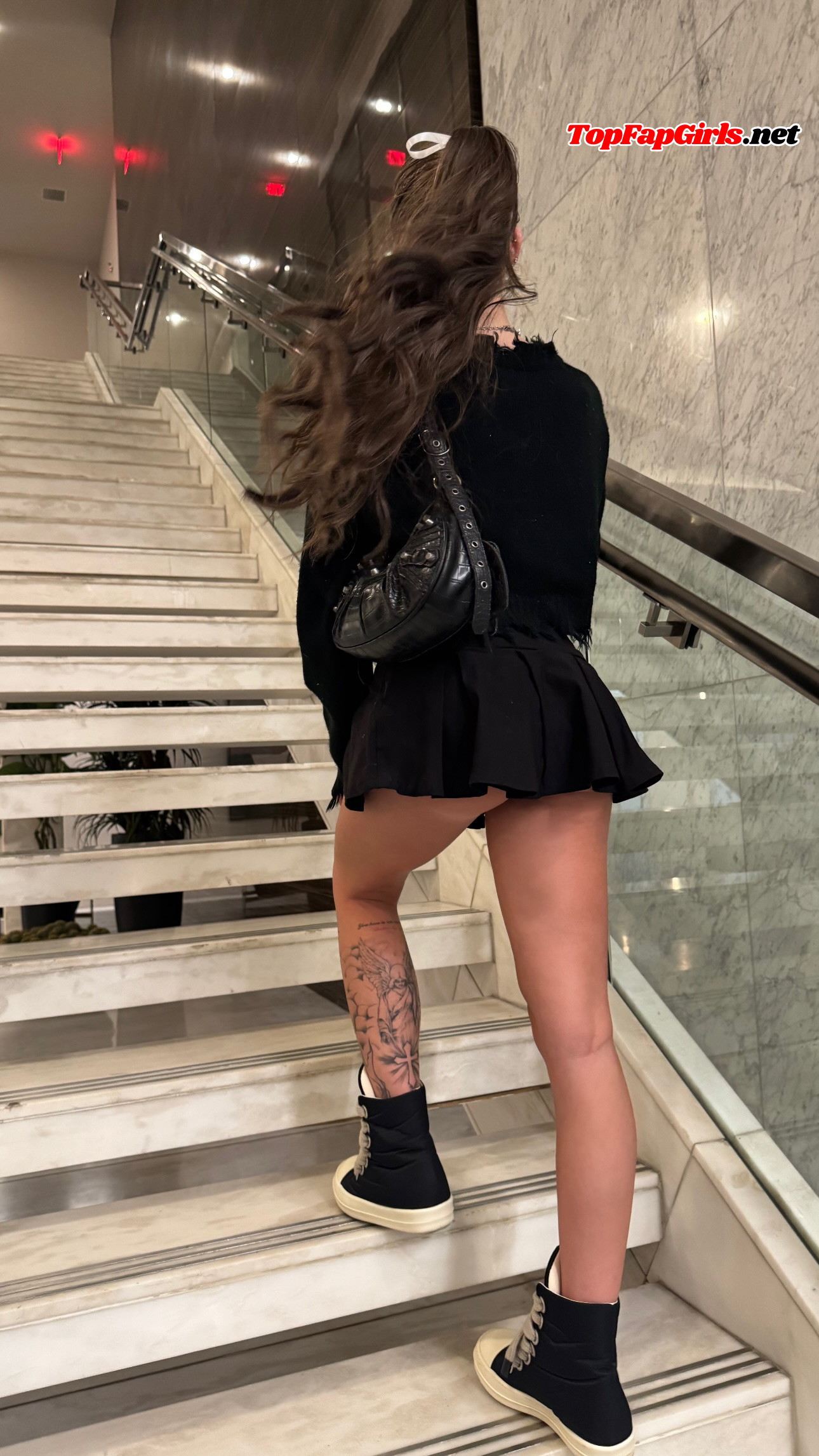 Ashleyannee Ashleyanne aashleyaanne _ashleytack ashley.tack — 2/10