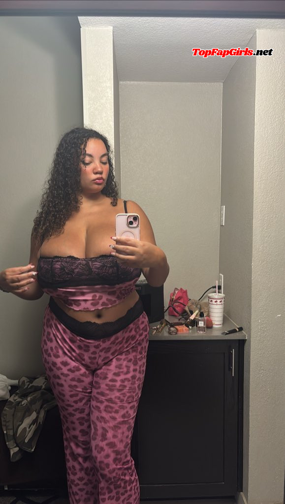Lilllyyy242 illydudekk sierrasweet2 lilllyyy6789 — 10/10
