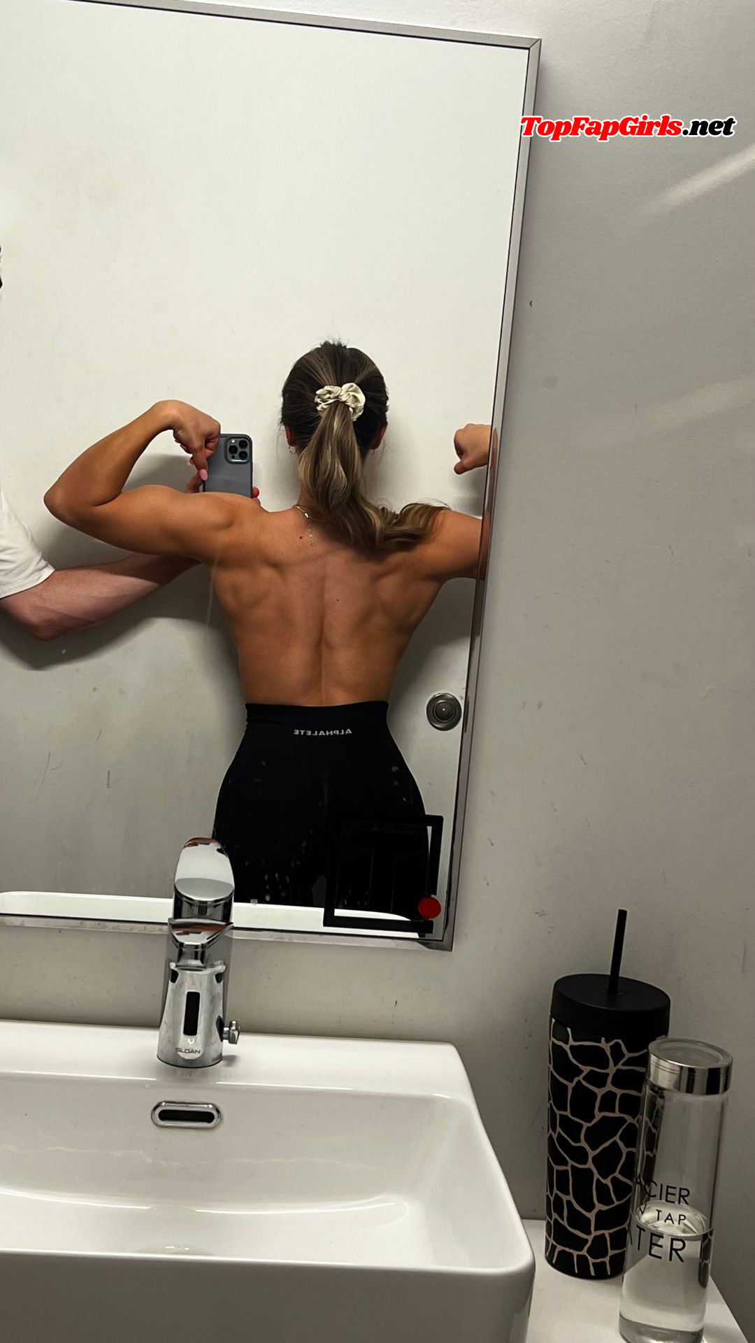 Meelahangelina Nude aka Meelah Robbins meelahrobbins Leaked — 7/10