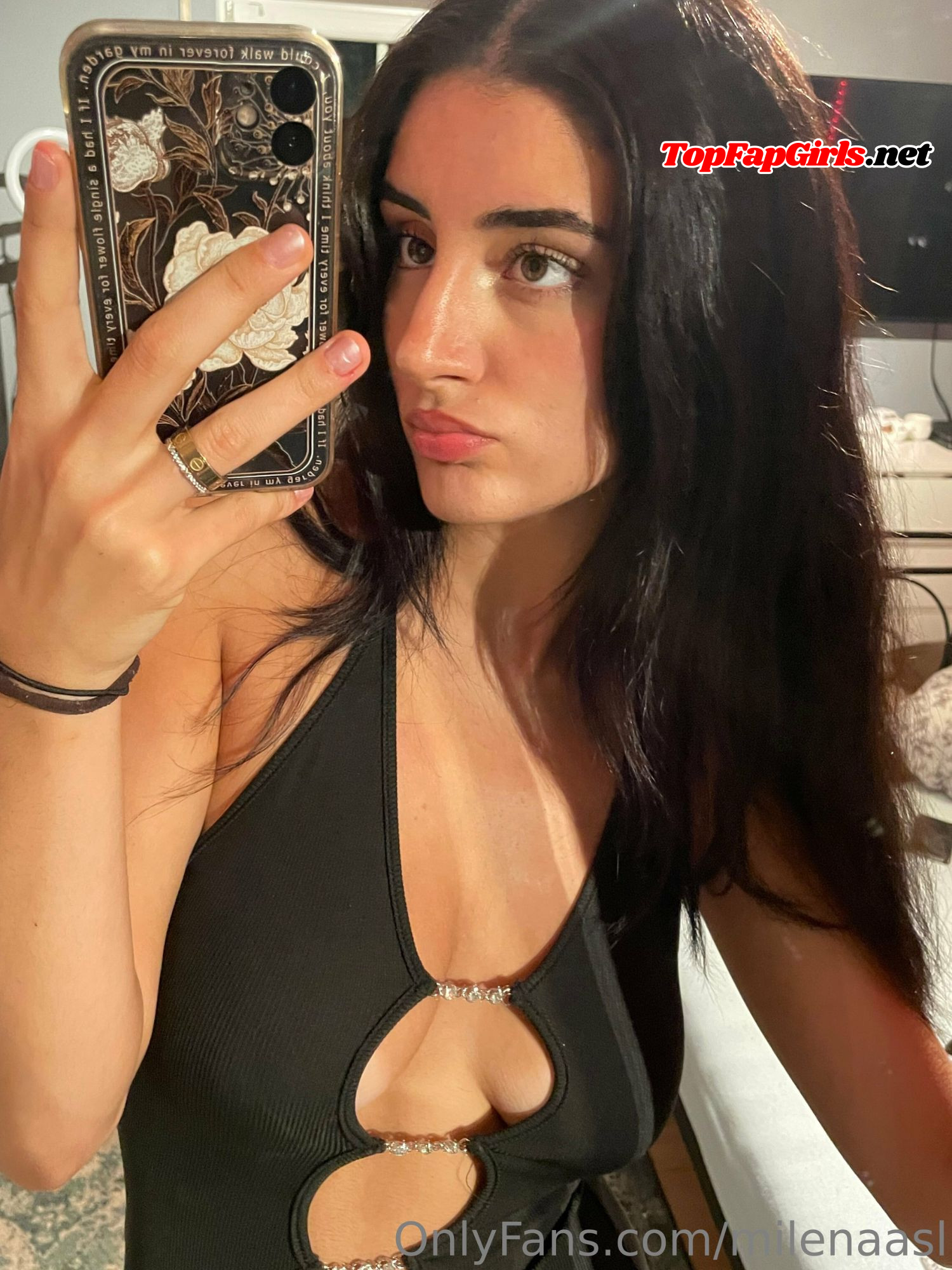TopFapGirls.net provides exclusive FAP-uncensored OnlyFans Leaked pics for free. | Milenaasl aka catwomanmili OnlyFans Leaks Pics 6